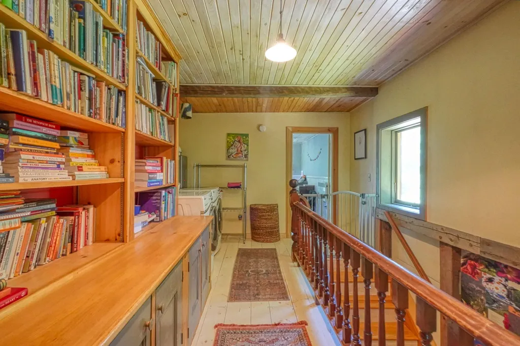 28 Abol Trail Pittston ME 04345
