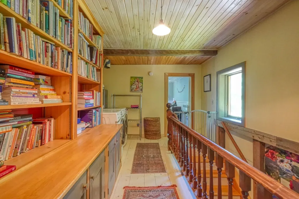 28 Abol Trail Pittston ME 04345