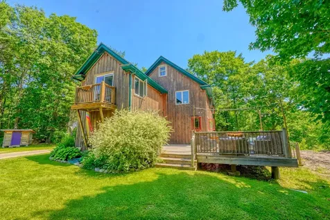 28 Abol Trail Pittston ME 04345