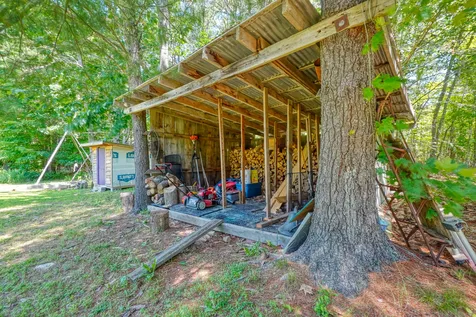 28 Abol Trail Pittston ME 04345