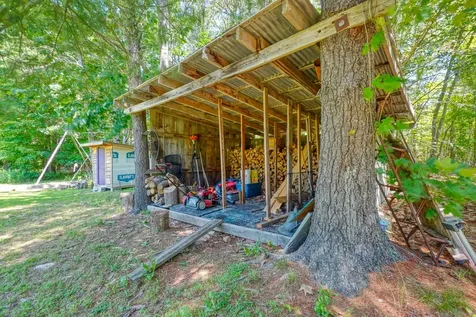 28 Abol Trail Pittston ME 04345