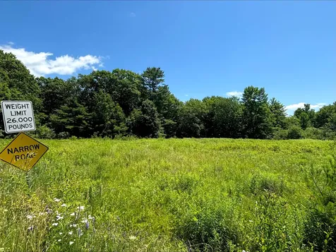 28 Abol Trail Pittston ME 04345