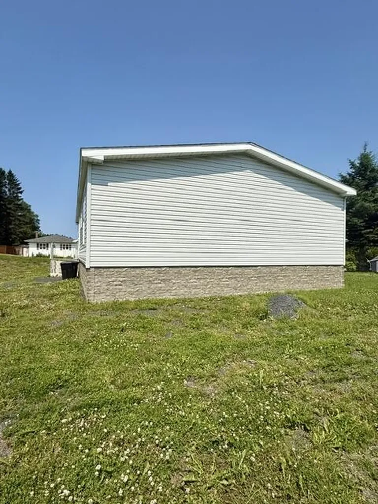757 Main Street Madawaska ME 04756