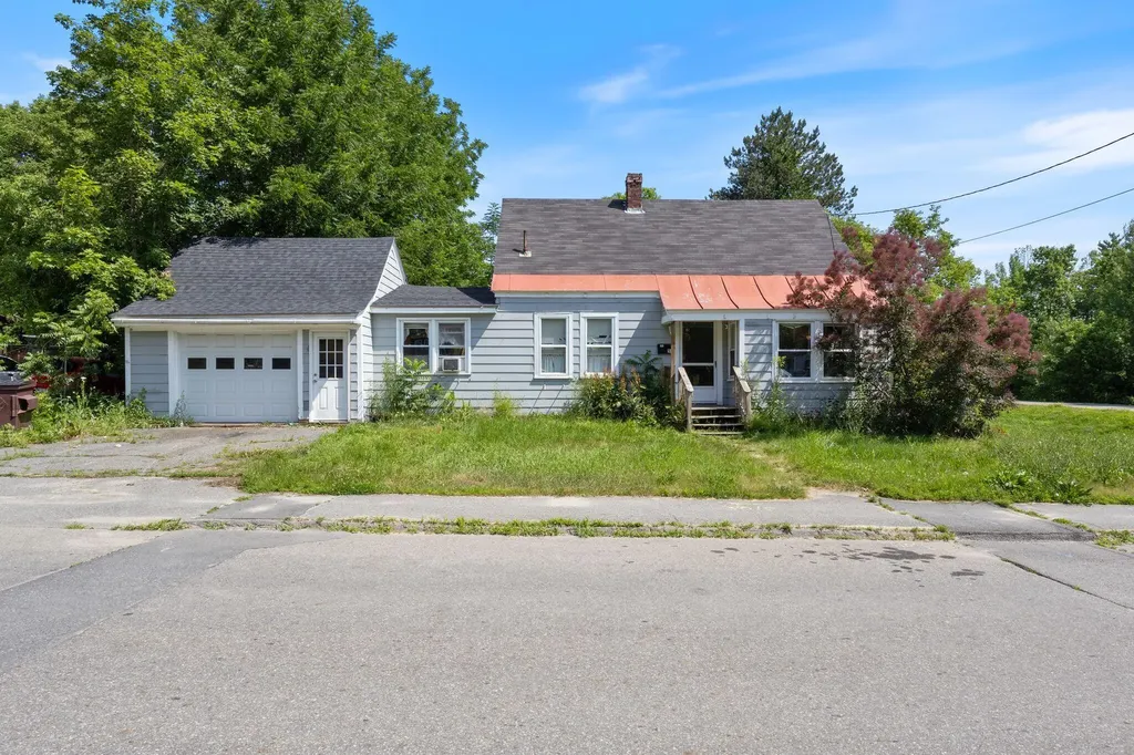 55 High Street Waterville ME 04901