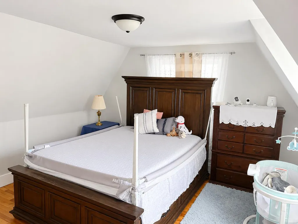 122 Whitney Street Auburn ME 04210