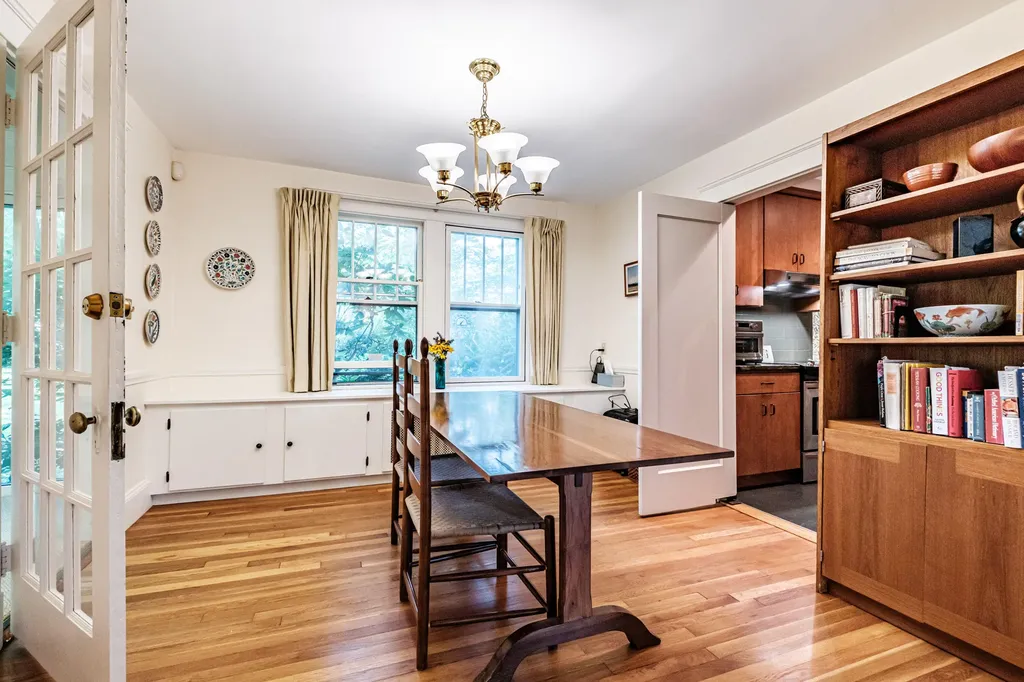 72 Stonybrook Road Cape Elizabeth ME 04107