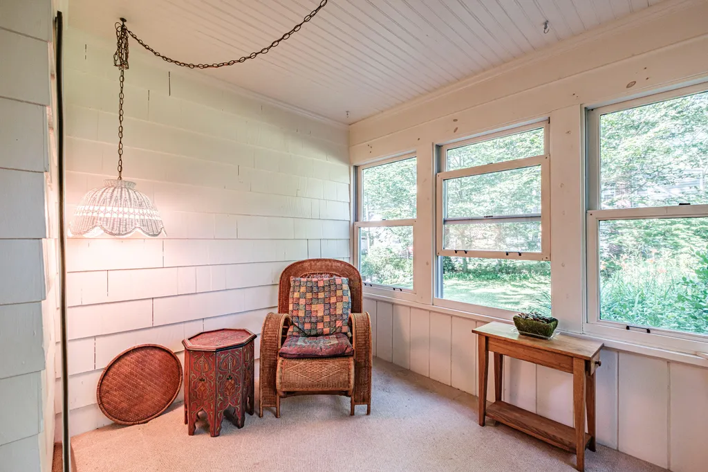 72 Stonybrook Road Cape Elizabeth ME 04107