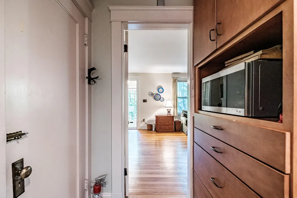 72 Stonybrook Road Cape Elizabeth ME 04107