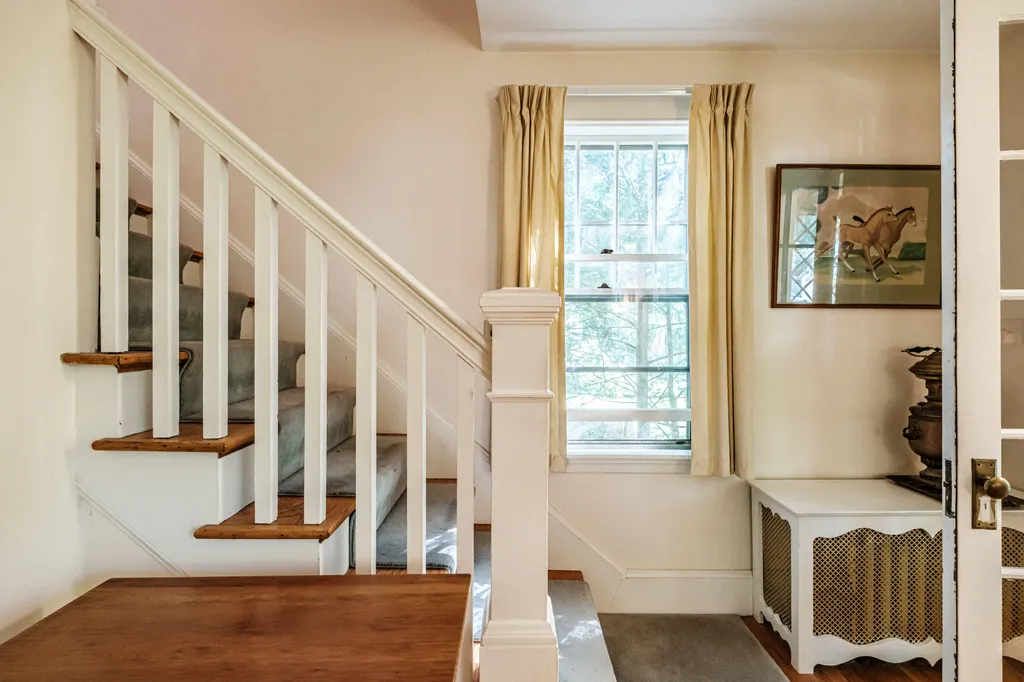72 Stonybrook Road Cape Elizabeth ME 04107