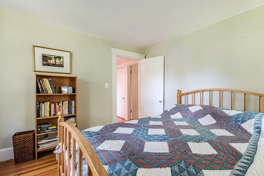 72 Stonybrook Road Cape Elizabeth ME 04107