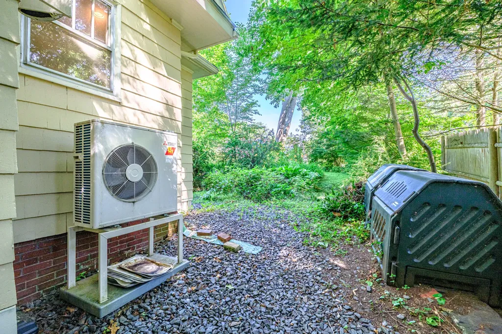 72 Stonybrook Road Cape Elizabeth ME 04107