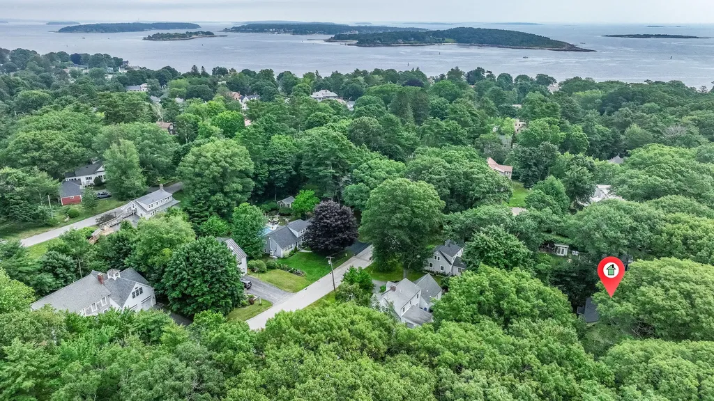 72 Stonybrook Road Cape Elizabeth ME 04107