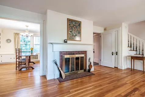 72 Stonybrook Road Cape Elizabeth ME 04107