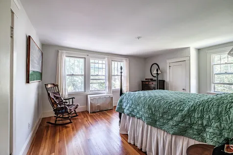 72 Stonybrook Road Cape Elizabeth ME 04107