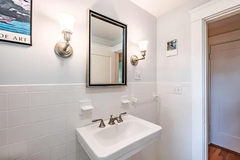 72 Stonybrook Road Cape Elizabeth ME 04107