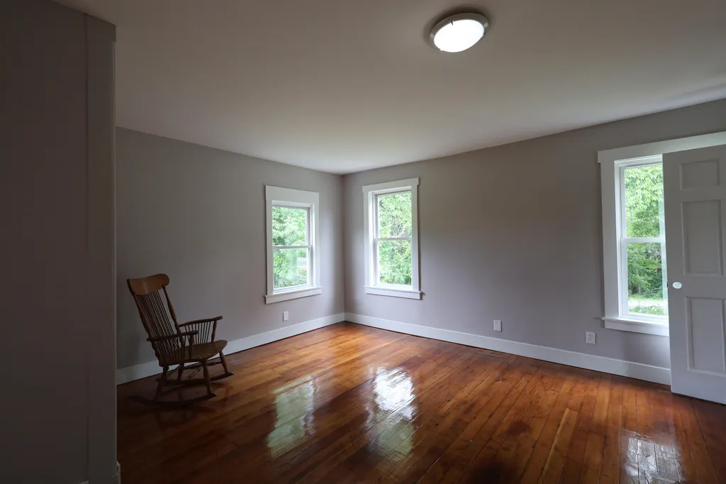 1146 Post Road Bowdoinham ME 04008