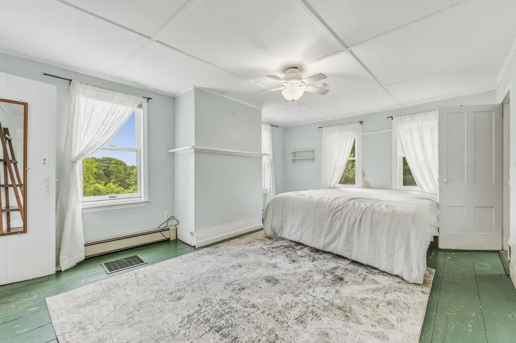 210 Sutherland Pond Road Sabattus ME 04280