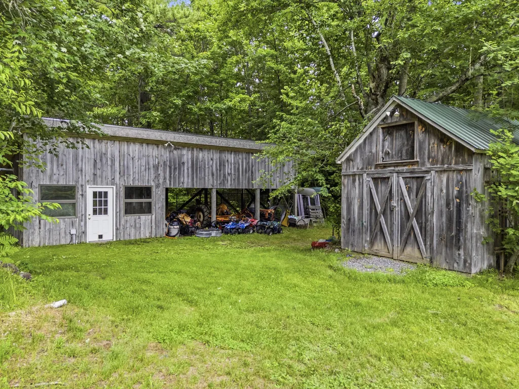 210 Sutherland Pond Road Sabattus ME 04280