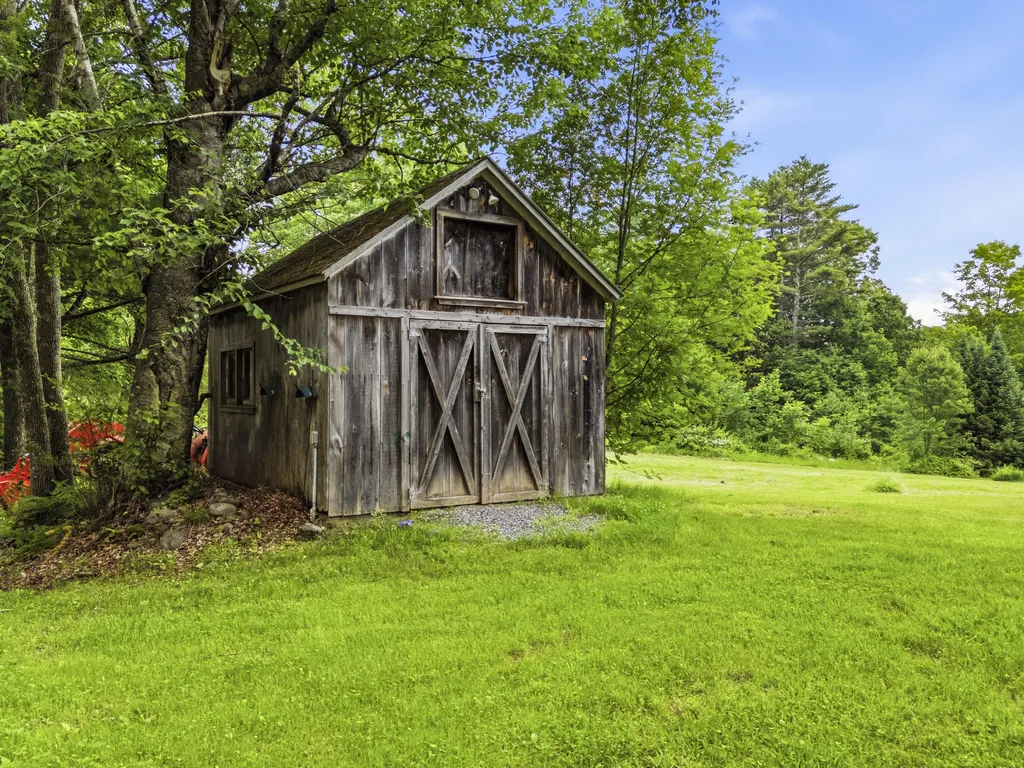 210 Sutherland Pond Road Sabattus ME 04280