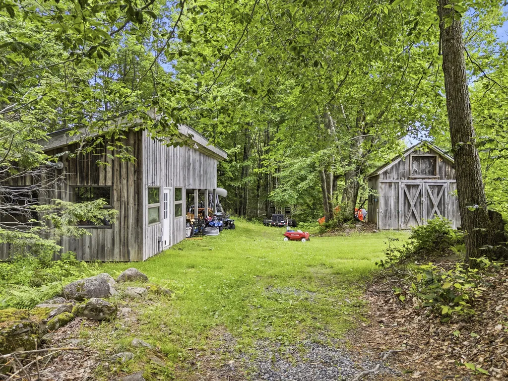210 Sutherland Pond Road Sabattus ME 04280