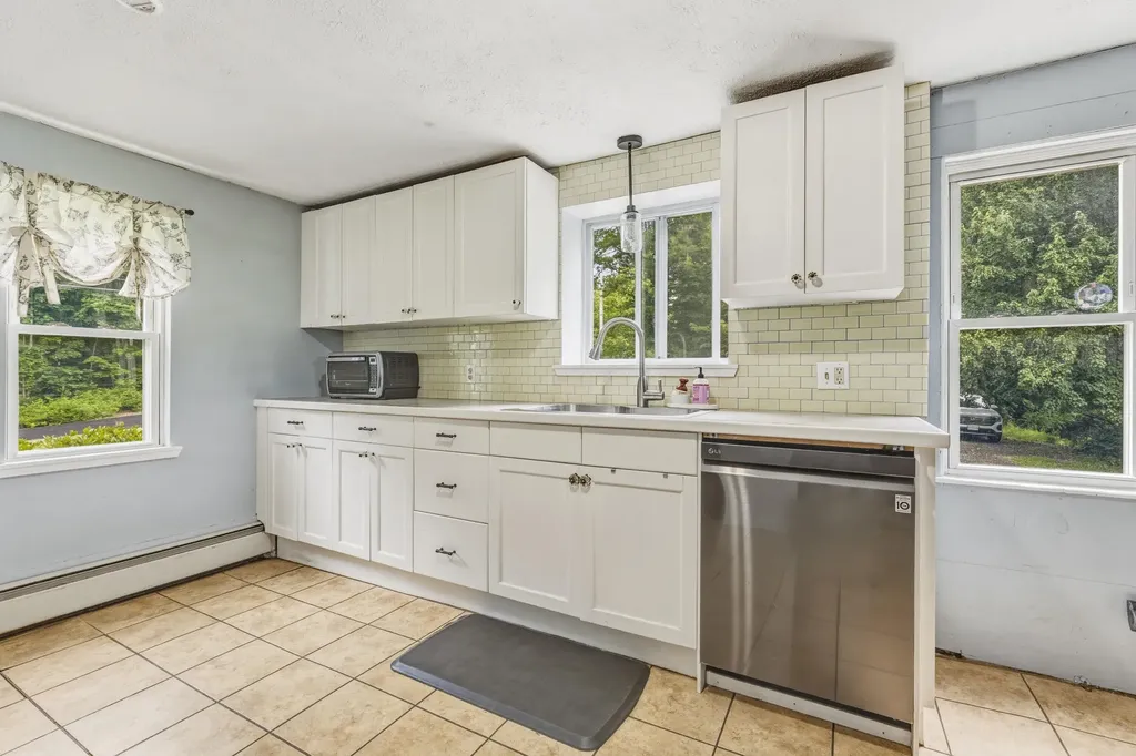 210 Sutherland Pond Road Sabattus ME 04280