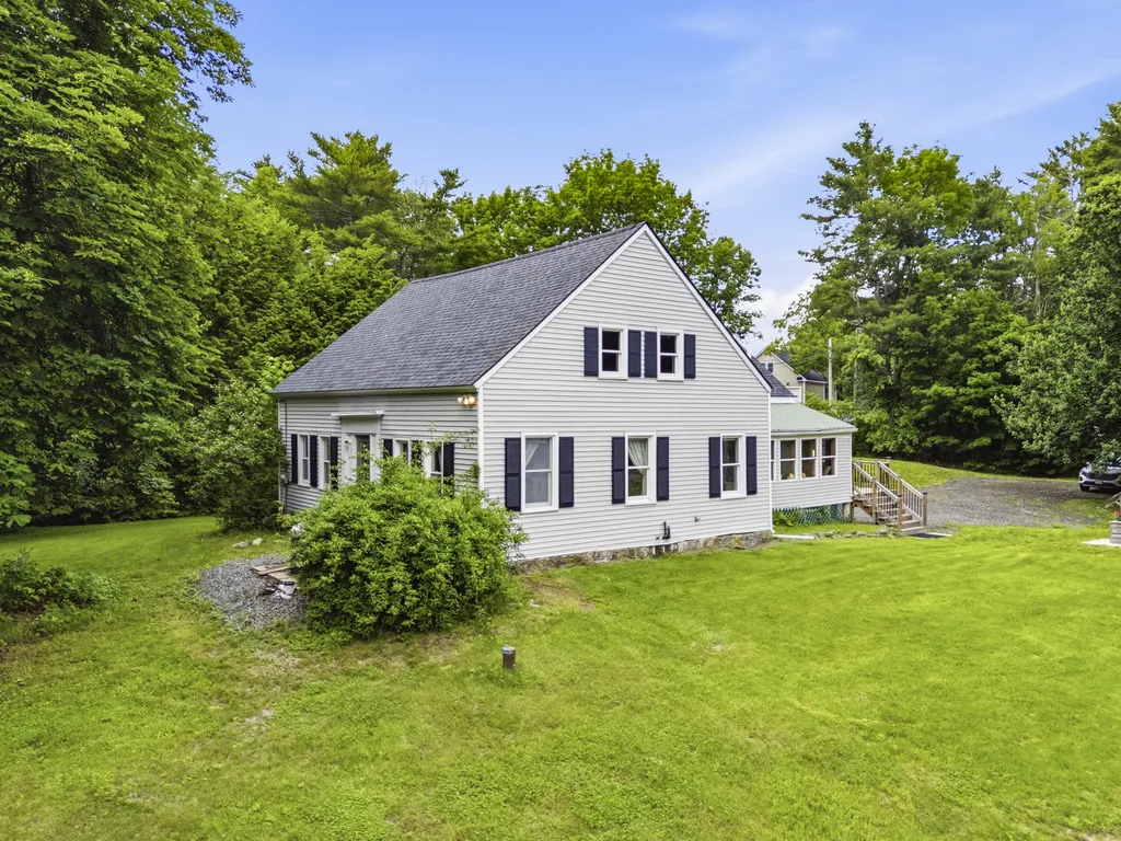 210 Sutherland Pond Road Sabattus ME 04280