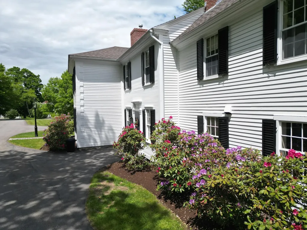 1090 Pittston School Street Pittston ME 04345