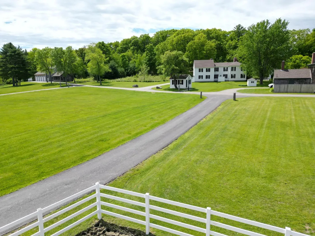 1090 Pittston School Street Pittston ME 04345