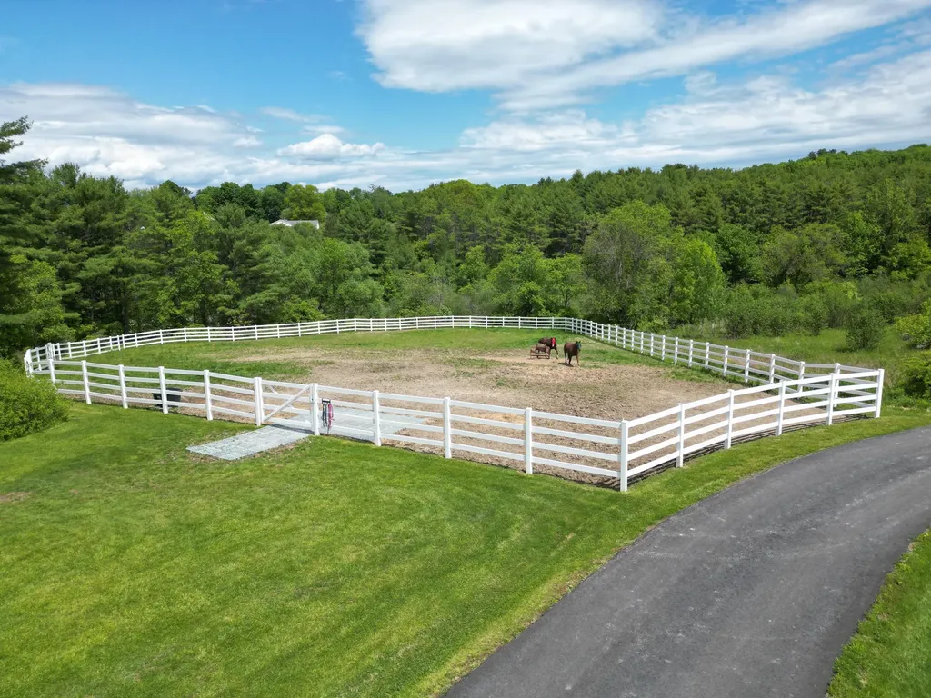 1090 Pittston School Street Pittston ME 04345