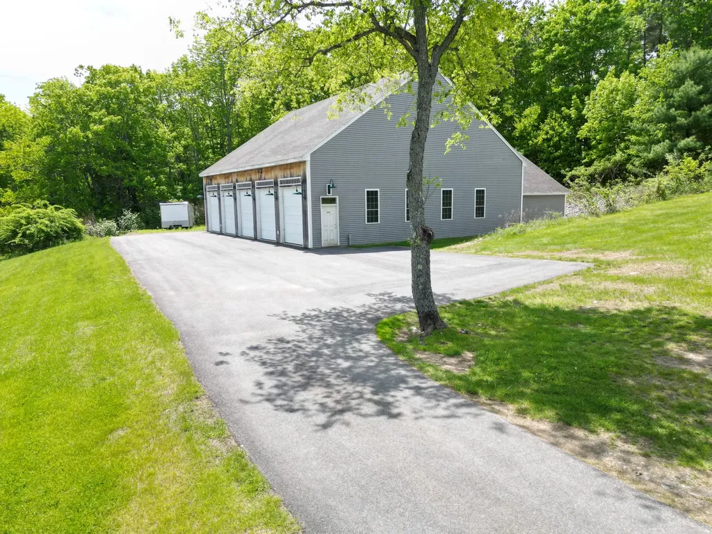 1090 Pittston School Street Pittston ME 04345