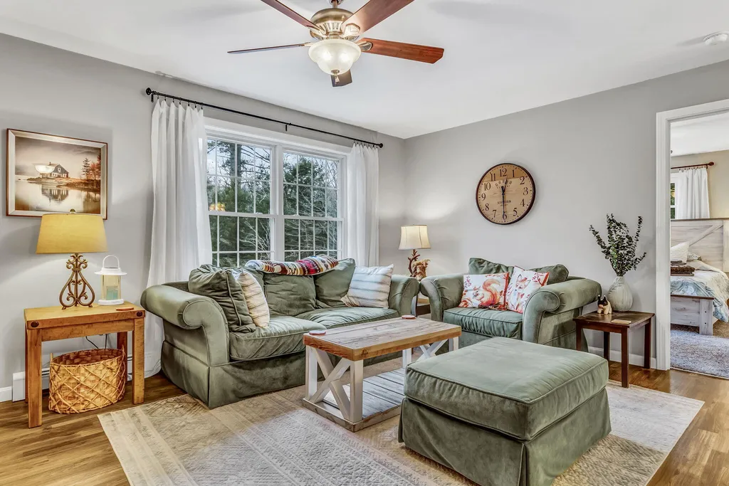 89 Boot Cove Lane Winthrop ME 04364