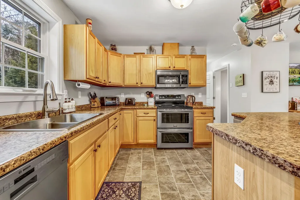 89 Boot Cove Lane Winthrop ME 04364