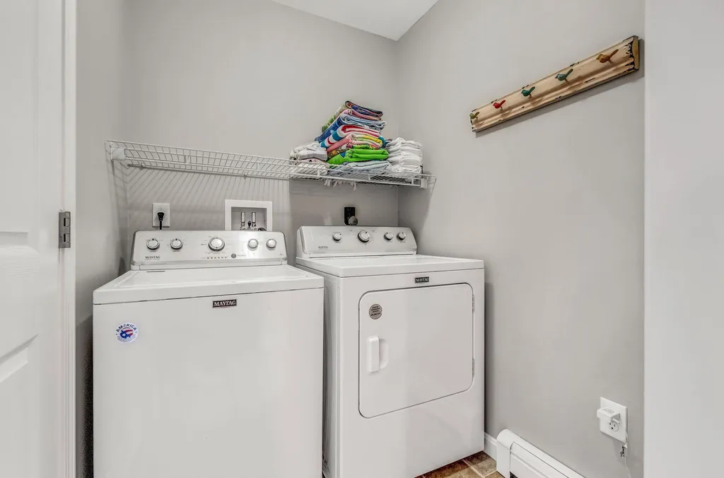 89 Boot Cove Lane Winthrop ME 04364