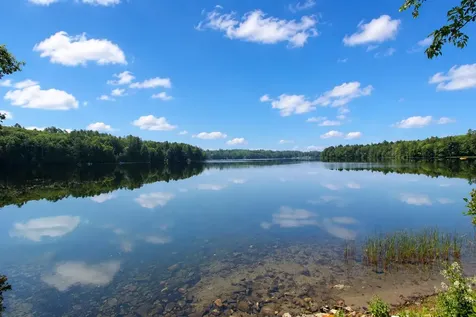 89 Boot Cove Lane Winthrop ME 04364