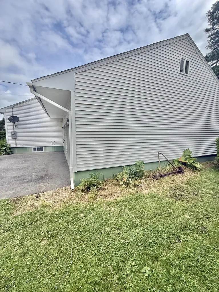 71 Hardy Street Presque Isle ME 04769
