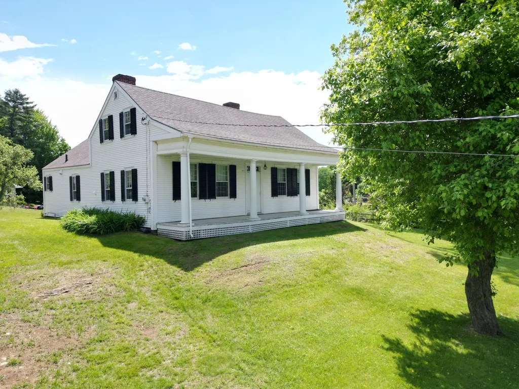 1090 Pittston School Street Pittston ME 04345