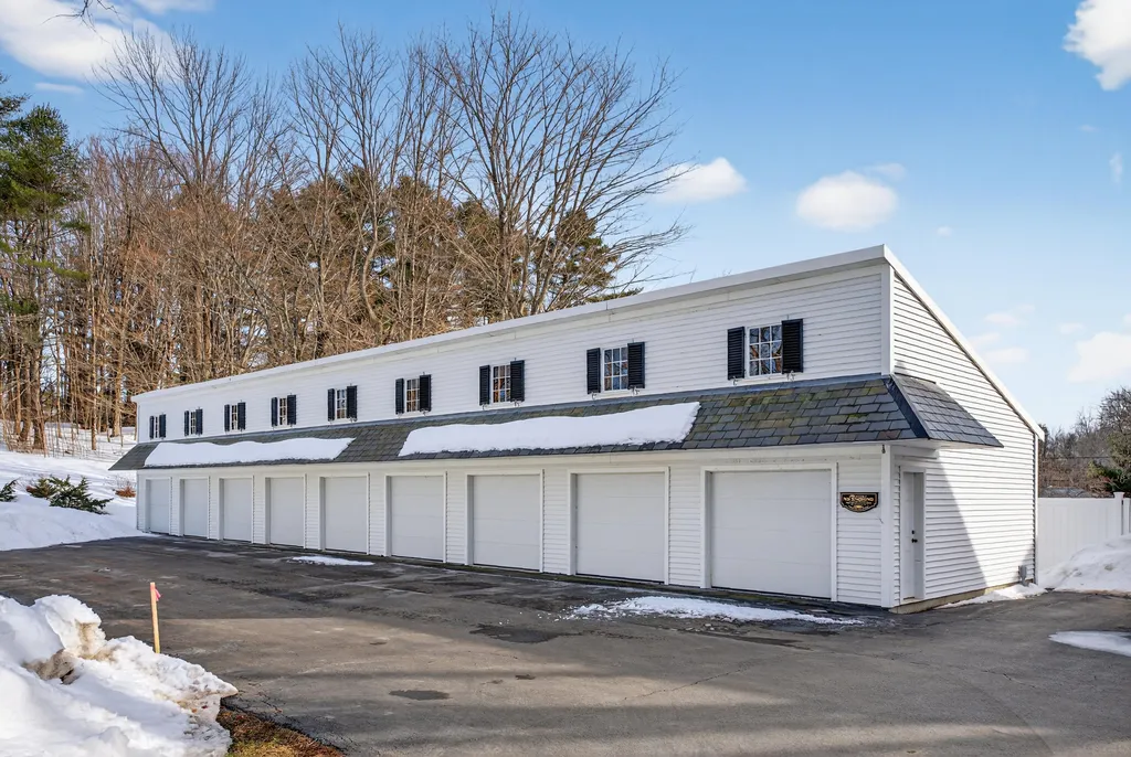 1090 Pittston School Street Pittston ME 04345