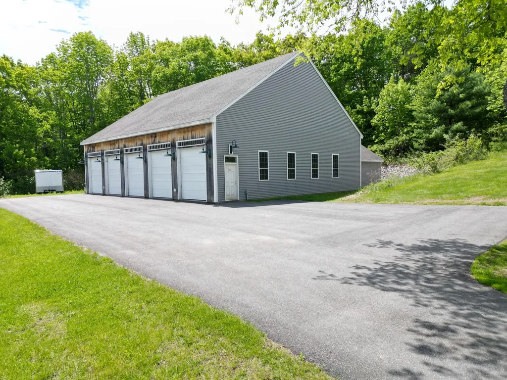 1090 Pittston School Street Pittston ME 04345