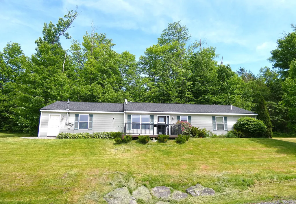 22 Eric Road Vassalboro ME 04989