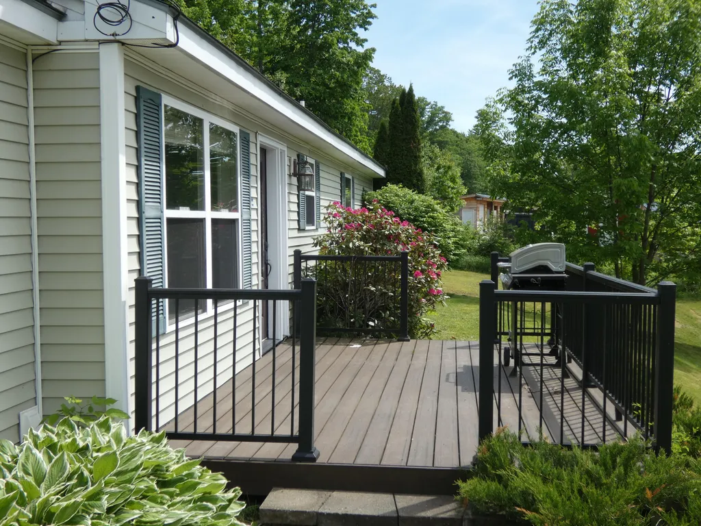 22 Eric Road Vassalboro ME 04989
