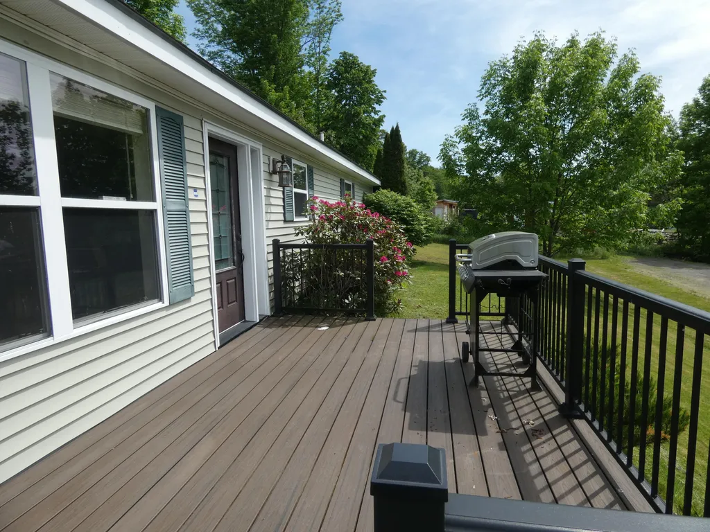 22 Eric Road Vassalboro ME 04989