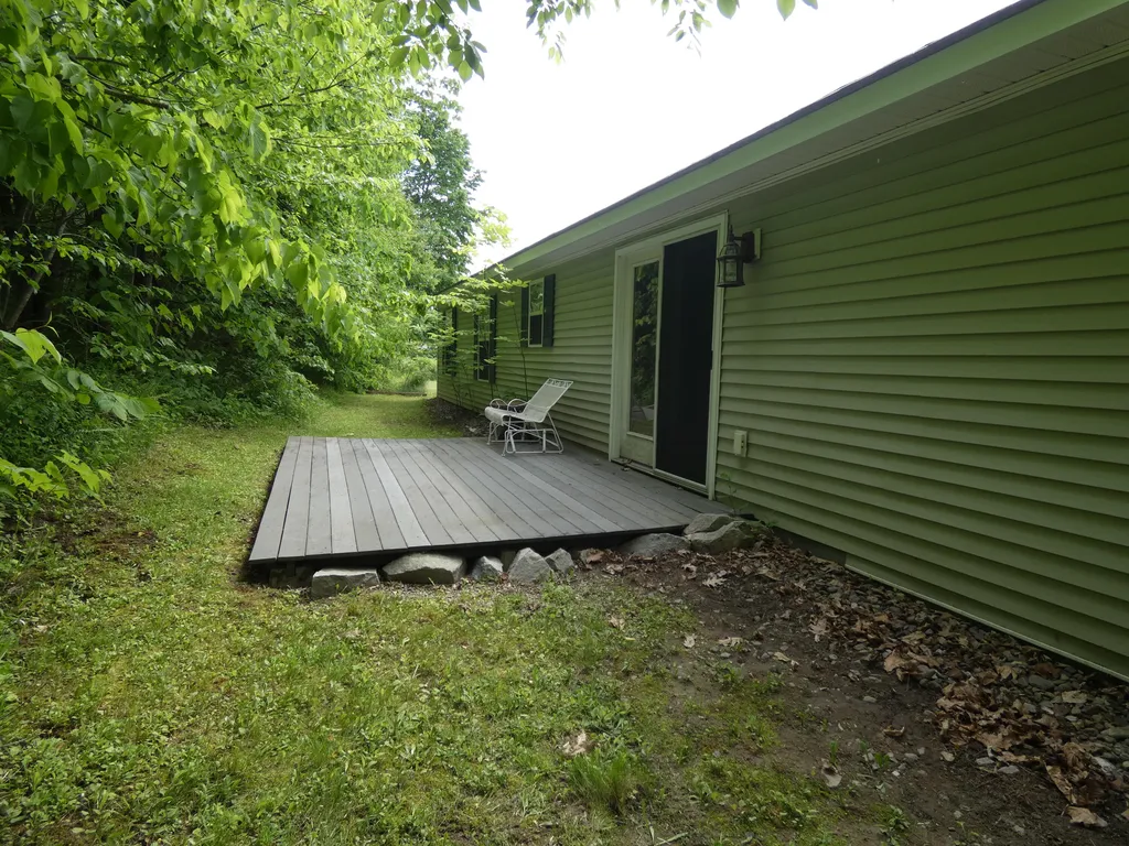 22 Eric Road Vassalboro ME 04989