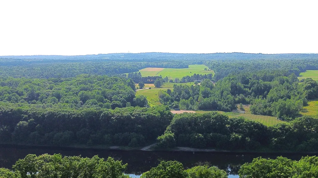 22 Eric Road Vassalboro ME 04989
