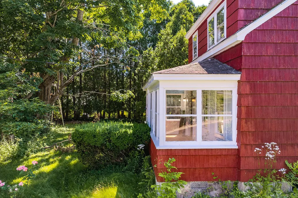 6 Pine Street Rockport ME 04856