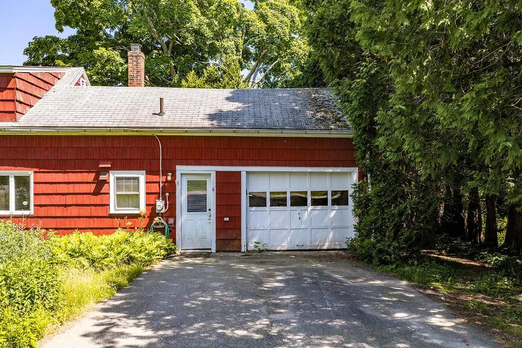 6 Pine Street Rockport ME 04856