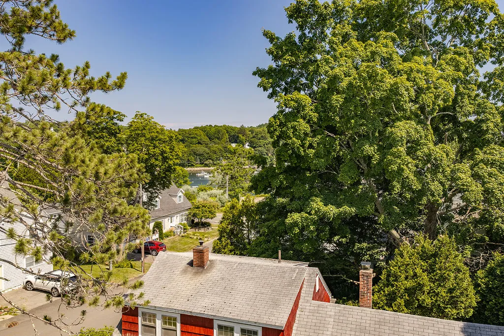 6 Pine Street Rockport ME 04856