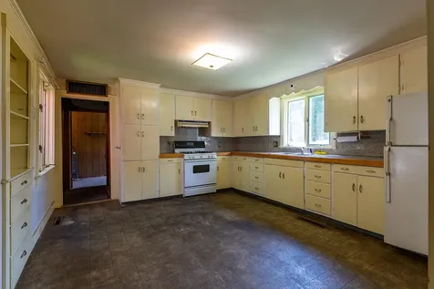 6 Pine Street Rockport ME 04856