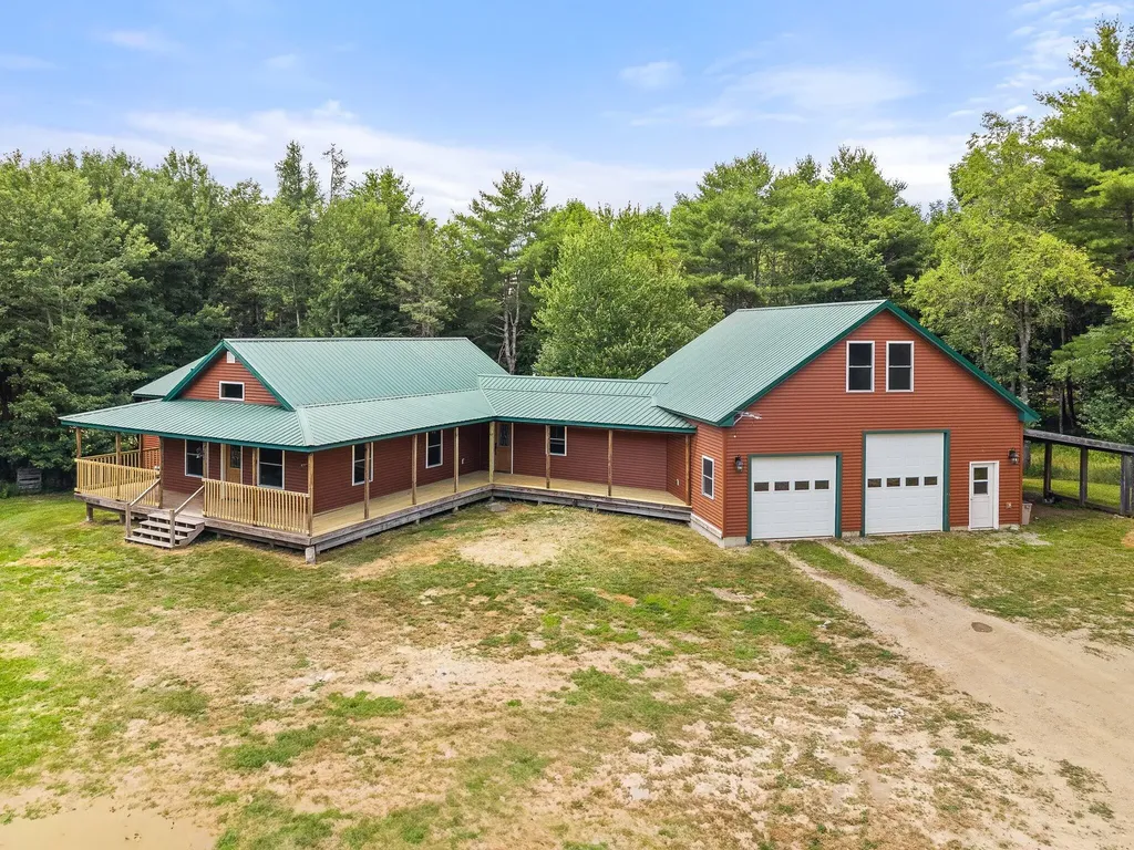 18 Werner Way Hermon ME 04401
