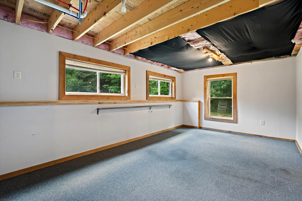 18 Werner Way Hermon ME 04401