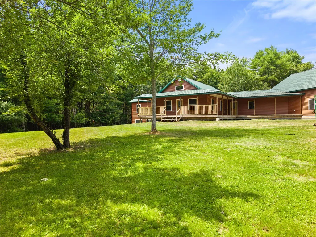 18 Werner Way Hermon ME 04401
